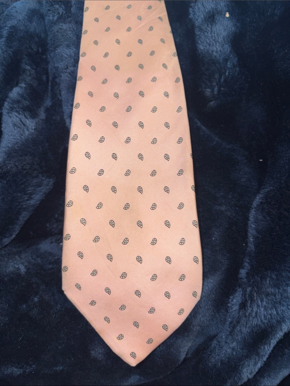 Source Unknown Pink Paisley Dot Men's Tie